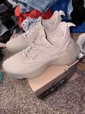 Steve Madden light Beige Women's Knit Sneaker with Crystal Heel Accent